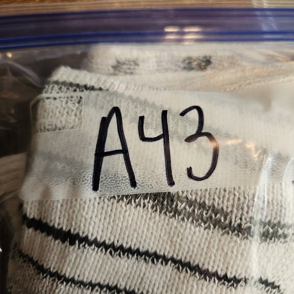 Talbots Women's XS Gray White Black Striped Sweater Cotton‎ Polyester Blend - Picture 7 of 7